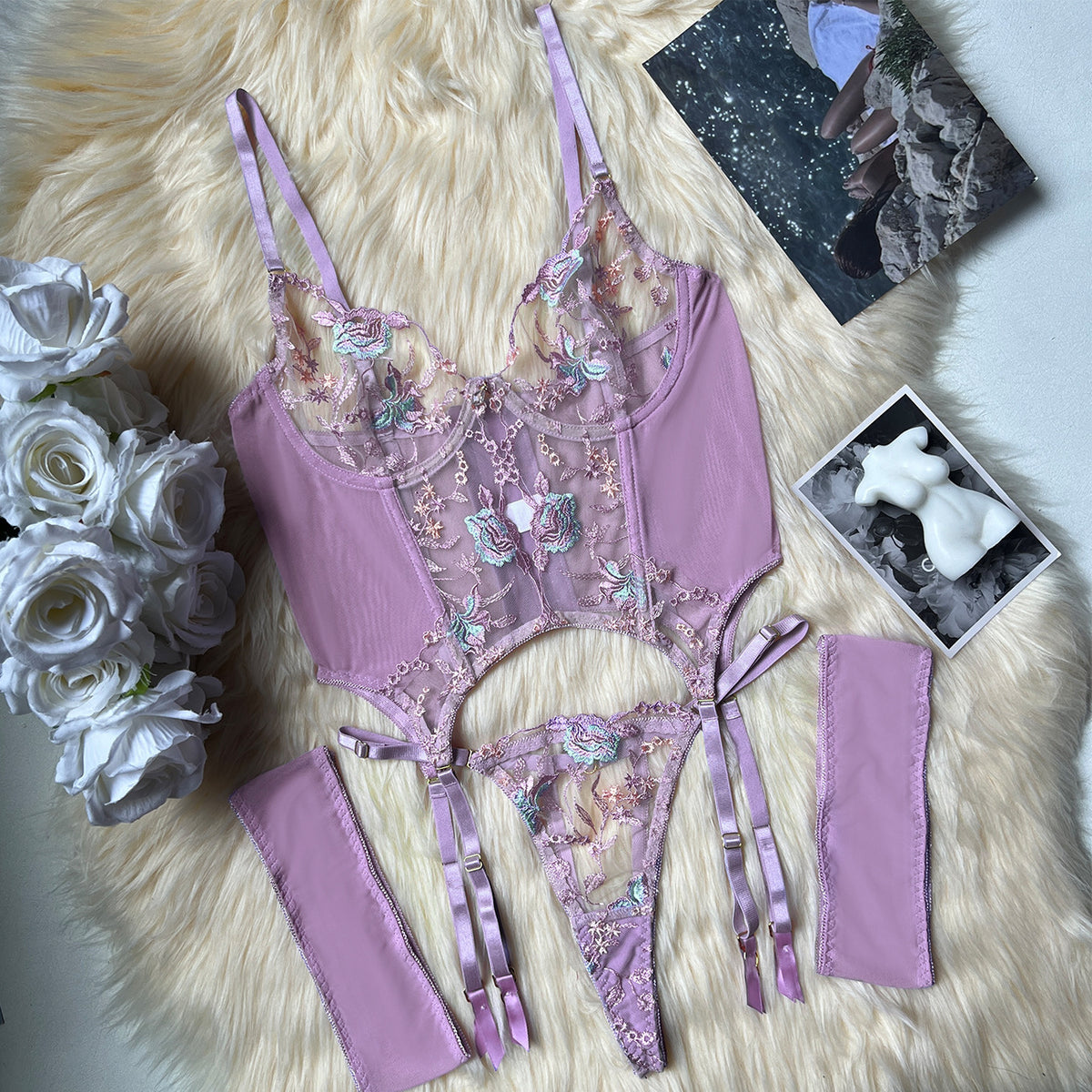 Love Me Lingerie Set - NawdeX