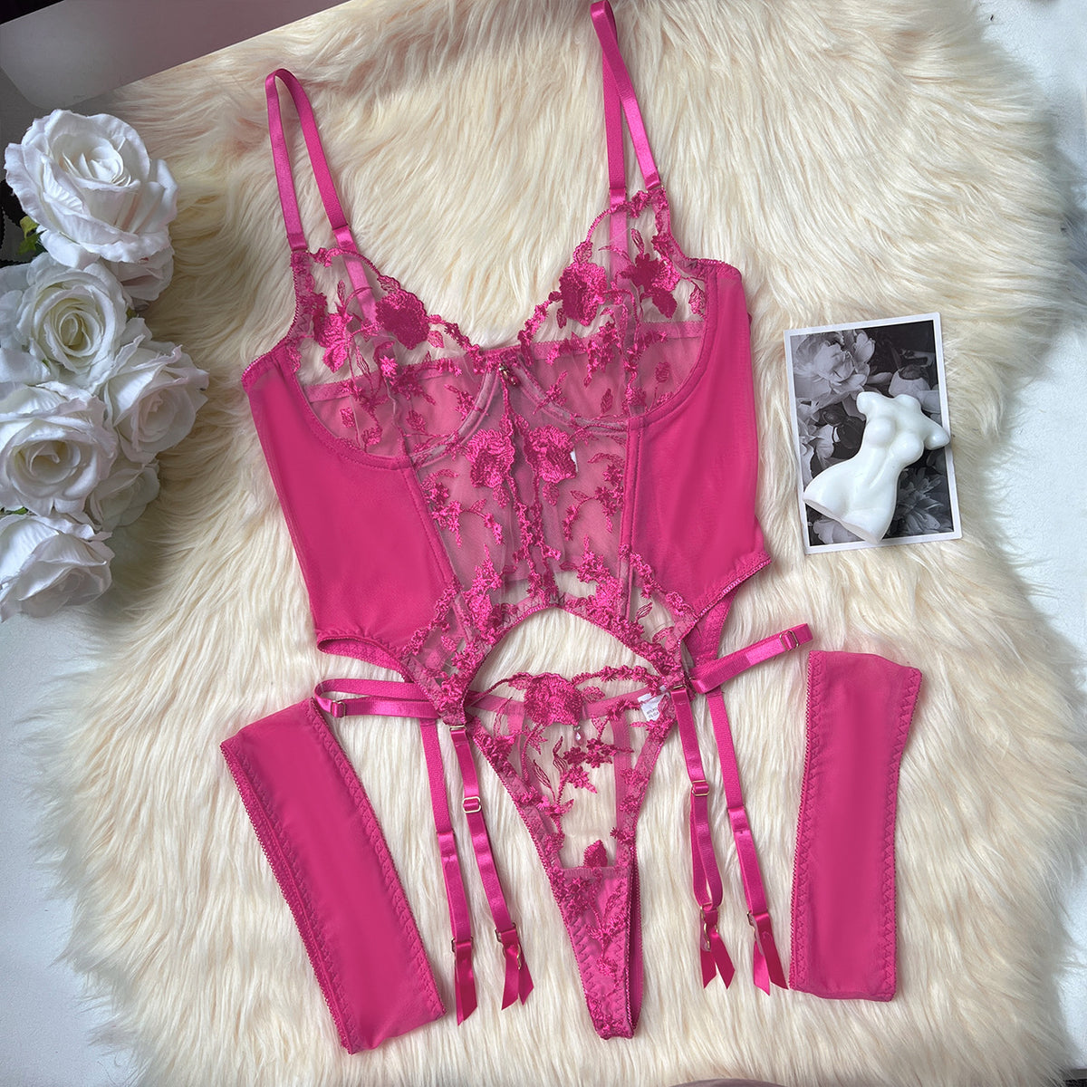 Love Me Lingerie Set - NawdeX