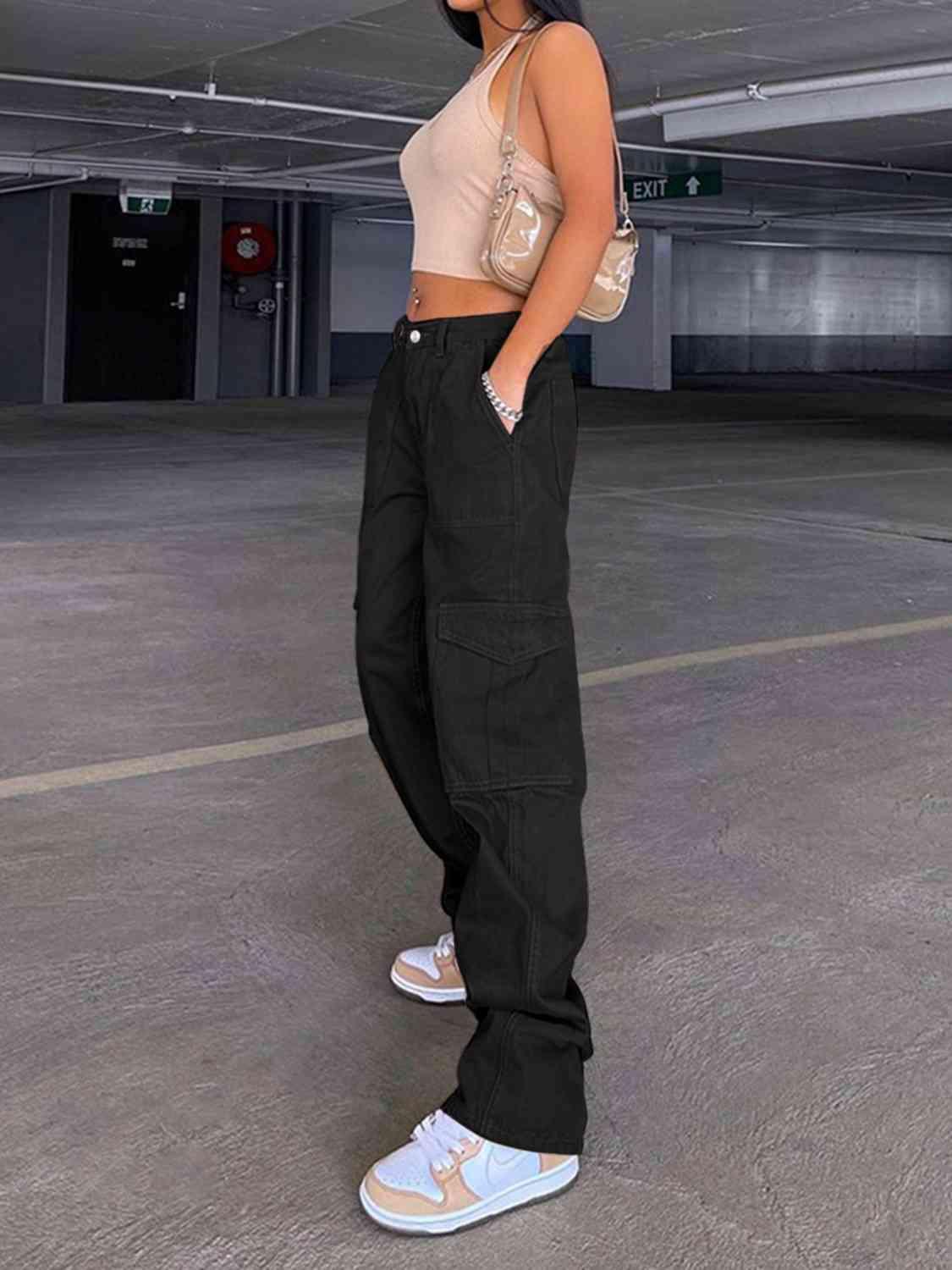 Straight Jeans with Pockets - NawdeX